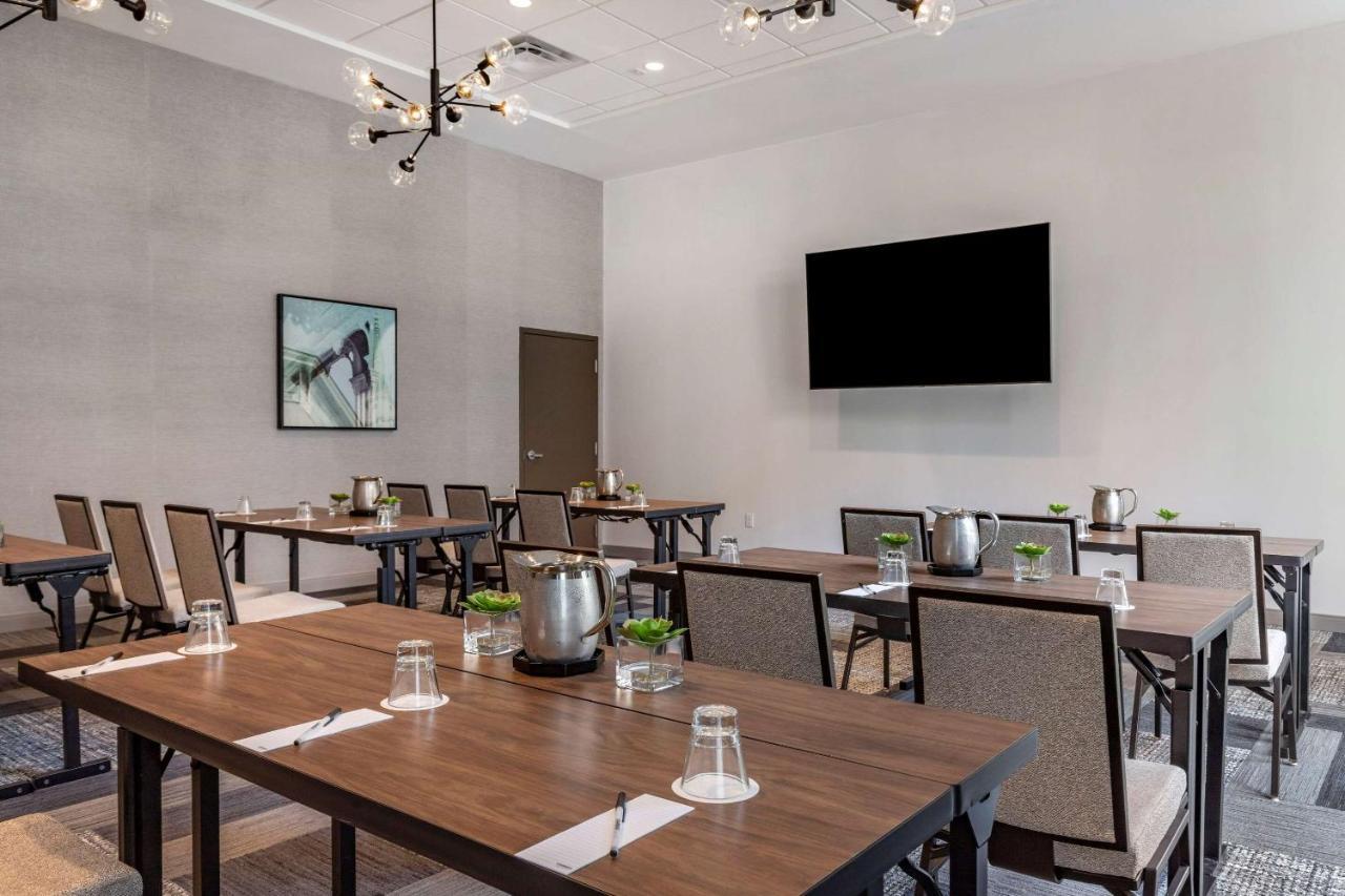 Cambria Hotel Savannah Downtown Historic District Экстерьер фото