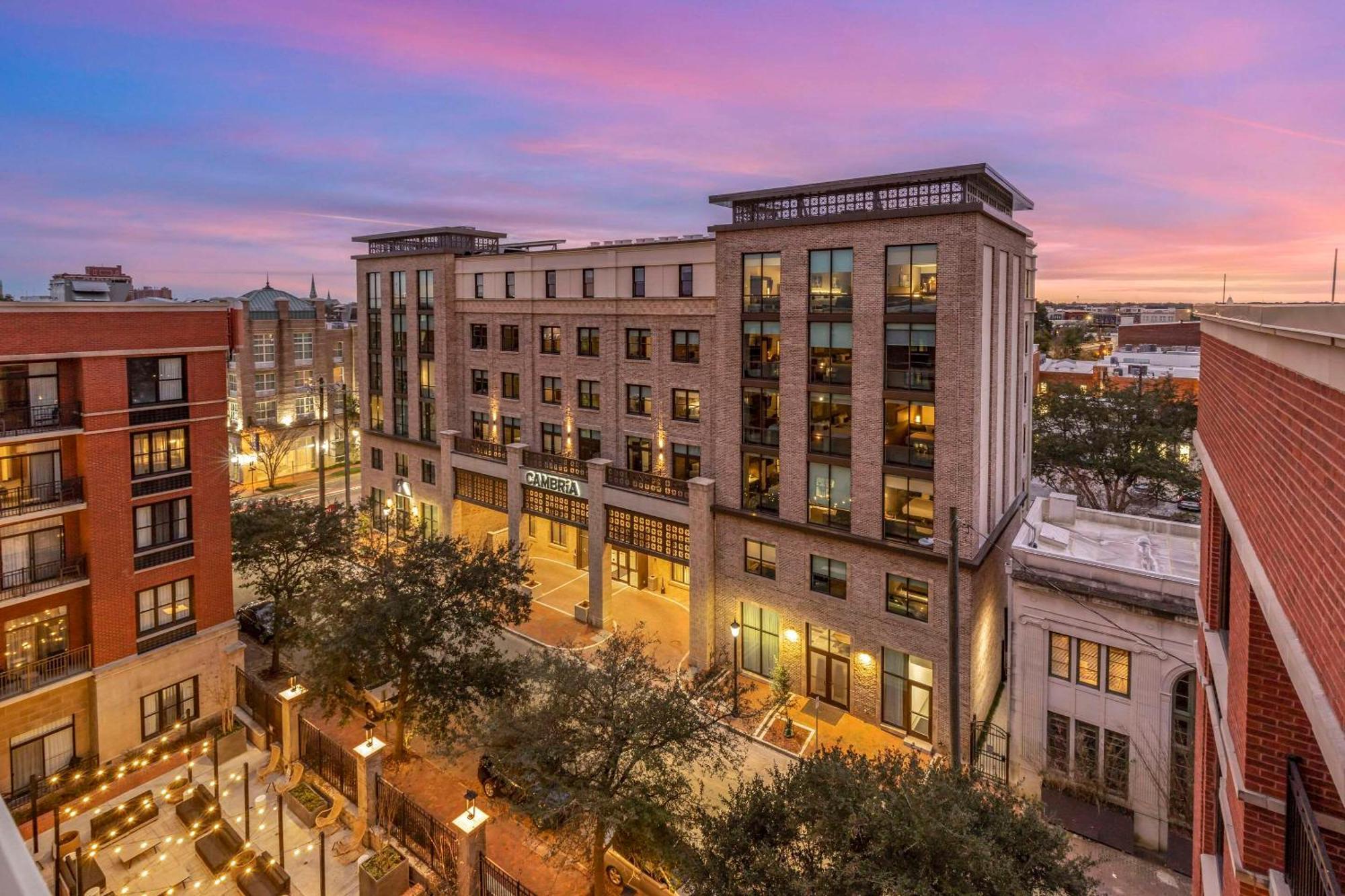 Cambria Hotel Savannah Downtown Historic District Экстерьер фото